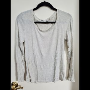 Basic Light Gray Long Sleeved Tee Shirt
